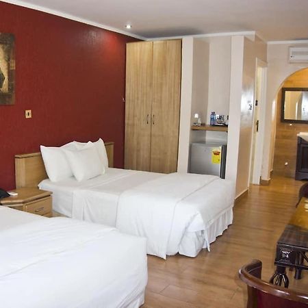 Tropical Enclave Hotel Akra Dış mekan fotoğraf