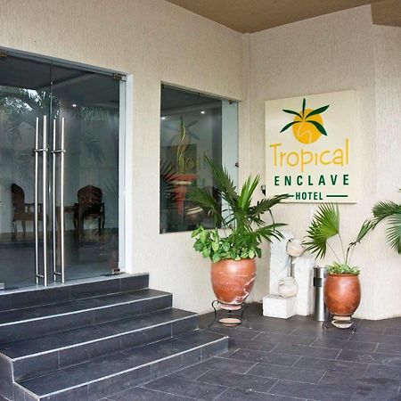 Tropical Enclave Hotel Akra Dış mekan fotoğraf