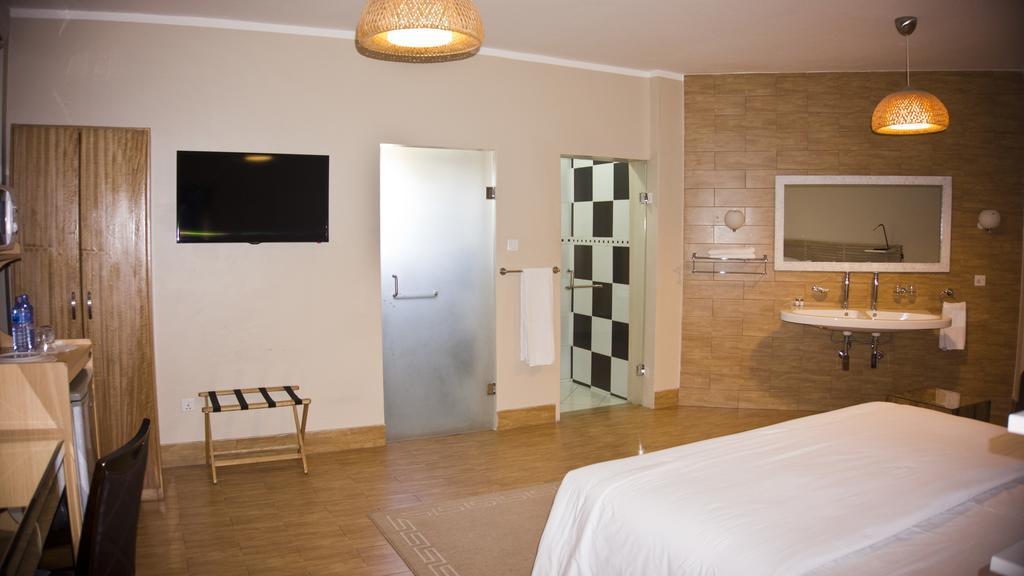 Tropical Enclave Hotel Akra Dış mekan fotoğraf