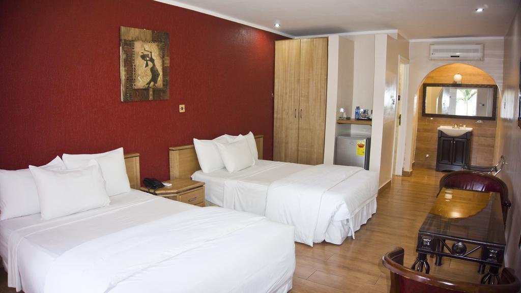 Tropical Enclave Hotel Akra Dış mekan fotoğraf