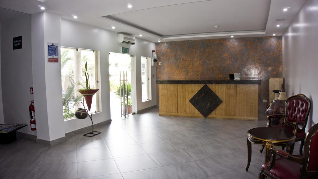 Tropical Enclave Hotel Akra Dış mekan fotoğraf
