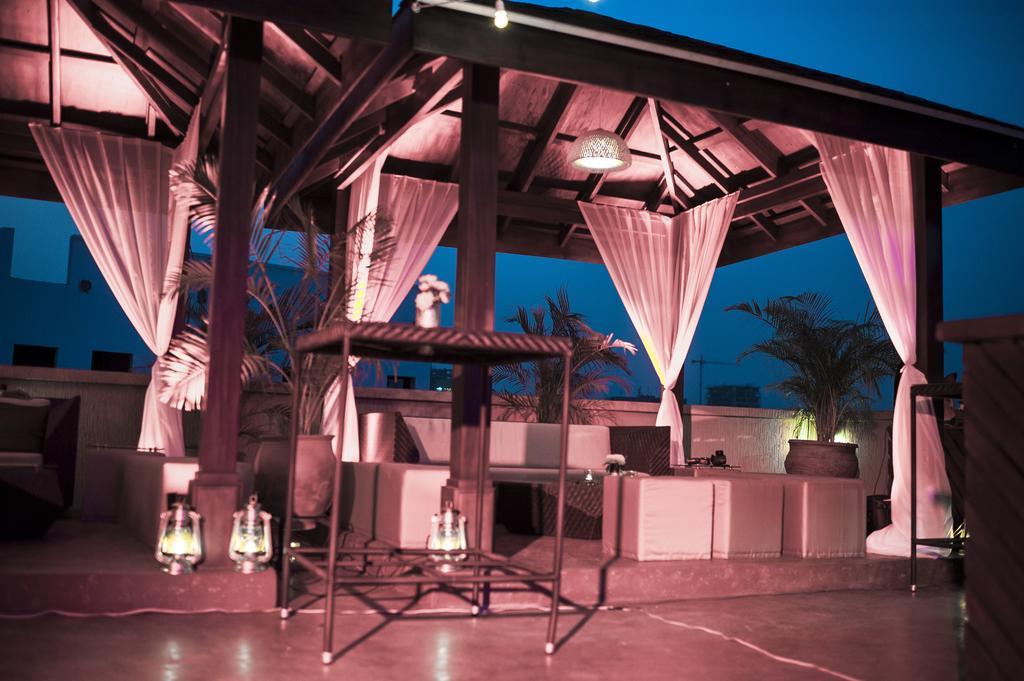 Tropical Enclave Hotel Akra Dış mekan fotoğraf