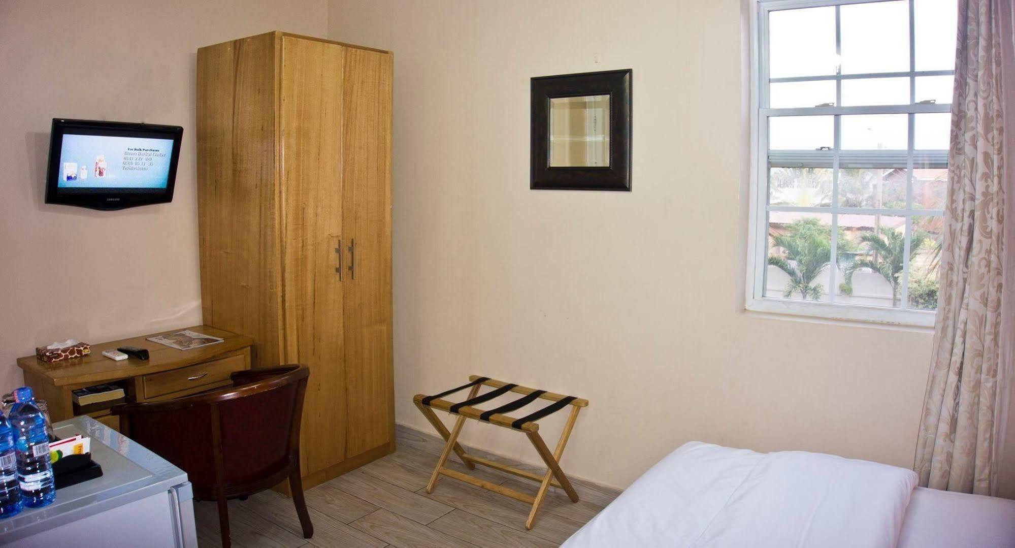Tropical Enclave Hotel Akra Dış mekan fotoğraf