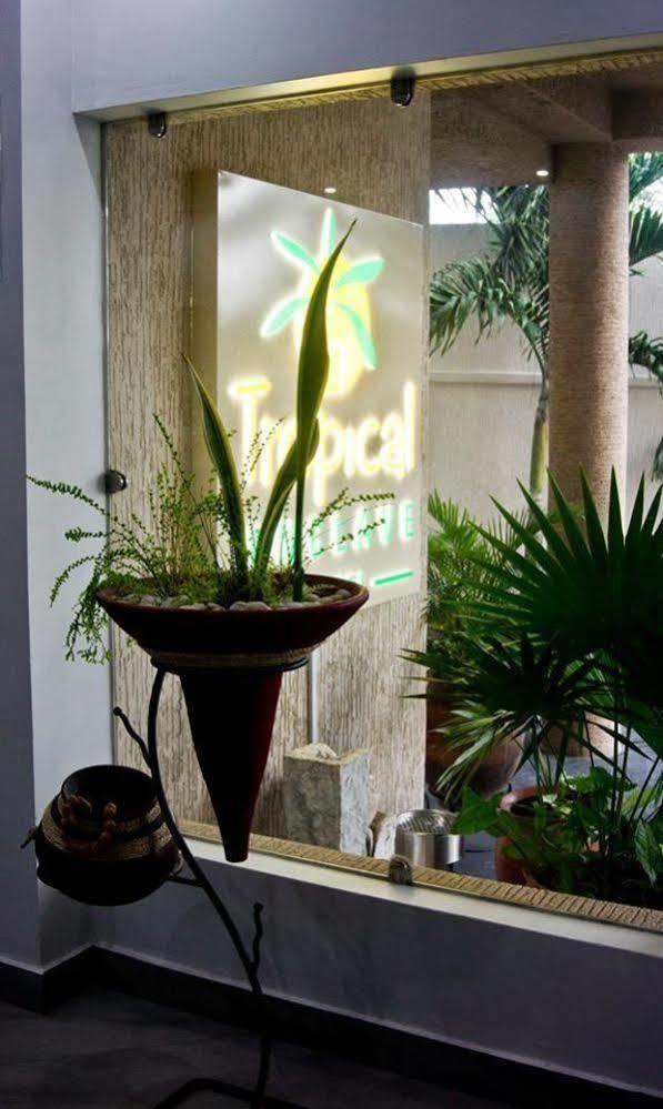 Tropical Enclave Hotel Akra Dış mekan fotoğraf